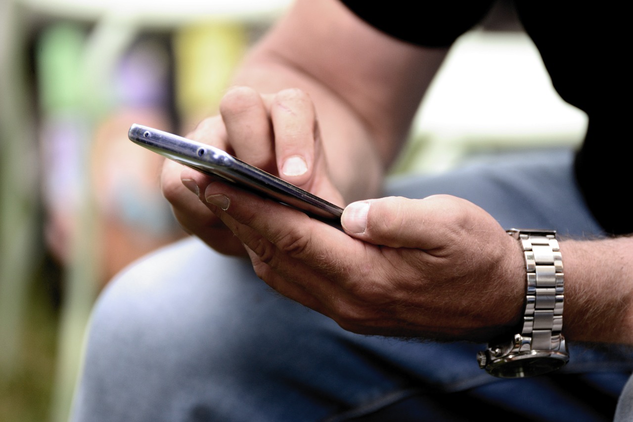 Is Your Smartphone Vulnerable to Hacking?